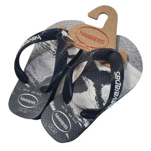 Boys Havaianas Flip flops Size 9 toddler
